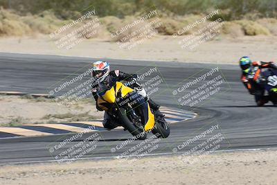 media/Nov-16-2025-Race Pace (Sun) [[8c5fa54630]]/Non Verified Riders (1st 20 Minutes)/2-Turn 10 (1010am)/